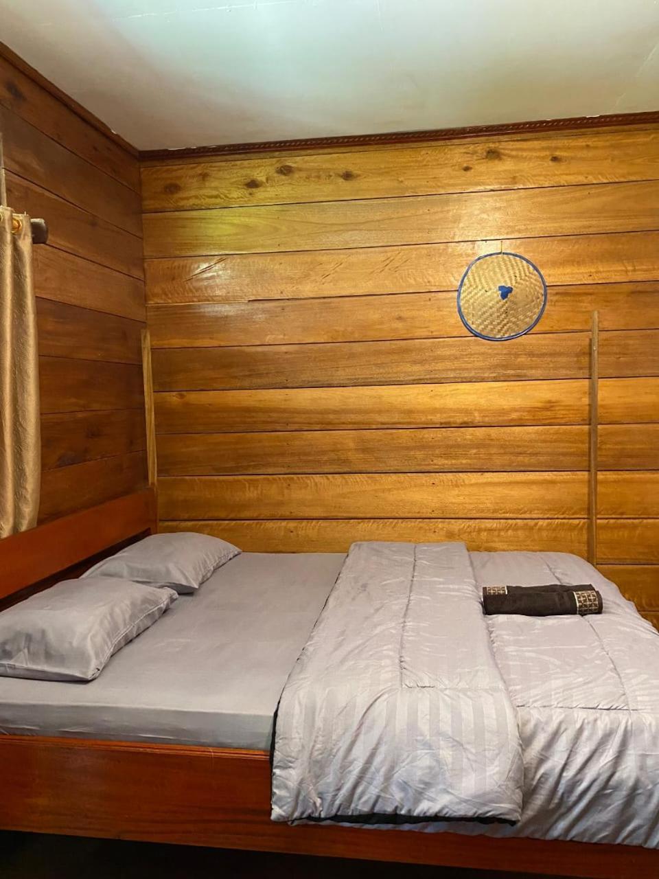Surf Homestay Katiet Esterno foto